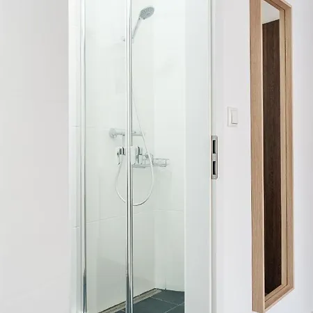 Apartment Self Check-in By Amber *