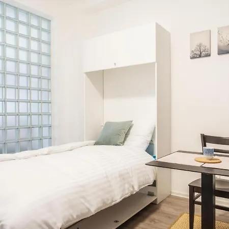 Self Check-in By Amber * Pozsony